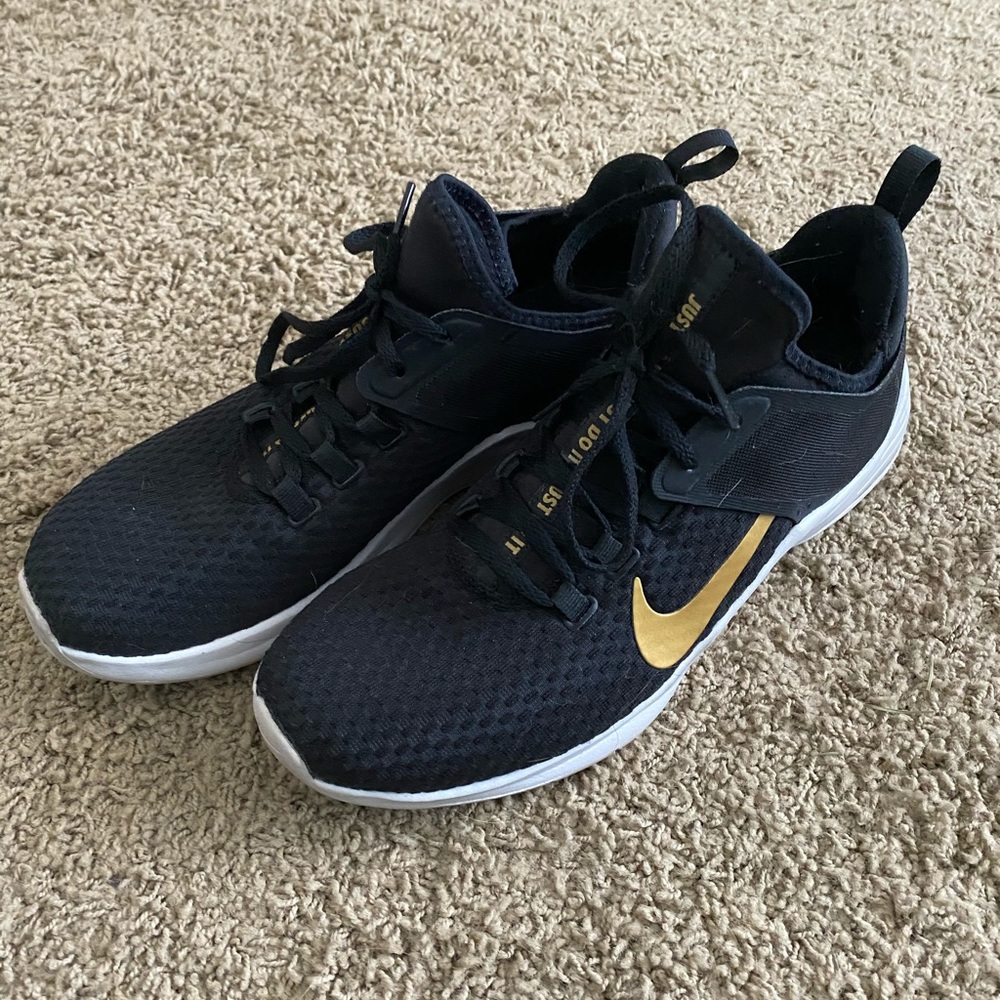 Nike Black and Gold Size 10